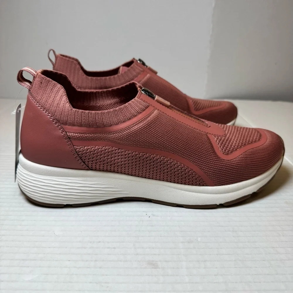Easy Spirit Women's Striver Slip On Mesh Walking Shoe Sneaker Pink